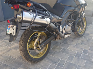 Suzuki V-strom foto 7