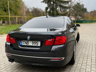 BMW 5 Series foto 4