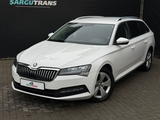 Skoda Superb foto 2