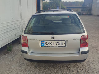 Volkswagen Passat foto 3