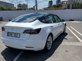 Tesla Model 3 foto 3