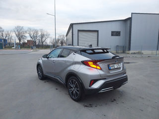 Toyota C-HR foto 4