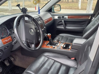 Volkswagen Touareg foto 5