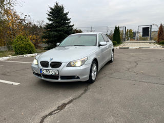 BMW 5 Series foto 2