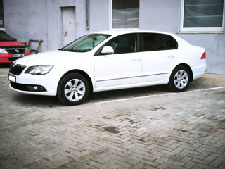 Skoda Superb foto 2