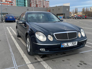 Mercedes E-Class foto 8