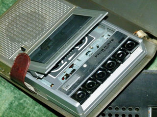 PHILIPS Fair Slim Cassette Recorder  РАБОЧИЕ ПОЛНОСТЬЮ Vintage Cassette Player Japan  ОЧЕНЬ ГРОМКО foto 4