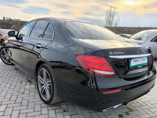 Mercedes E-Class foto 3