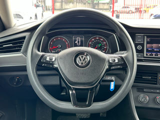 Volkswagen Jetta foto 13