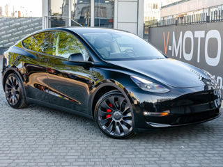 Tesla Model Y foto 8