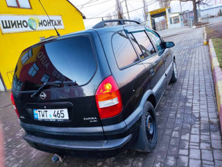 Opel Zafira foto 4