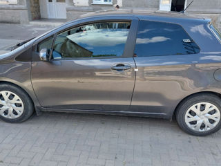 Toyota Yaris foto 3