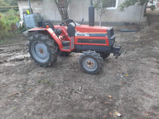 Se vinde tractor yanmar