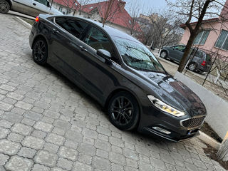 Ford Fusion foto 4