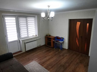 Apartament cu 2 camere, 53 m², Botanica, Chișinău foto 3