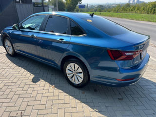 Volkswagen Jetta foto 10