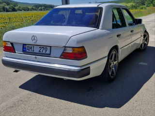 Mercedes E-Class foto 6