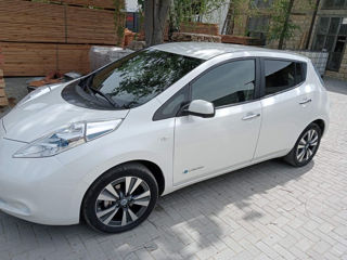 Nissan Leaf foto 1