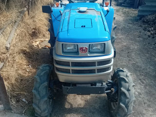 Se vinde tractor