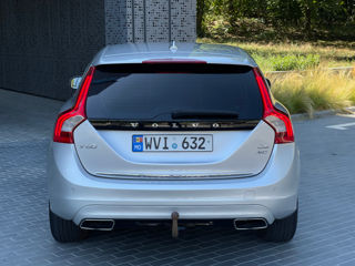 Volvo V60 foto 10