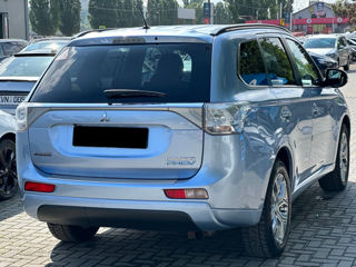 Mitsubishi Outlander foto 5