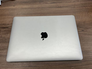 Se vinde MacBook Pro 2020, M1 foto 2