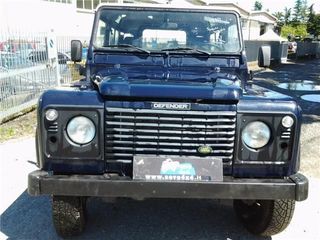 Land Rover Defender foto 1