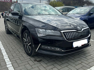 Skoda Superb foto 2