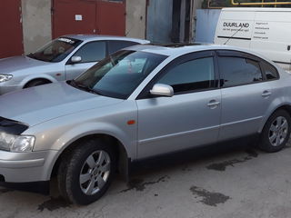 Volkswagen Passat foto 3