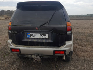 Mitsubishi Pajero Sport foto 4