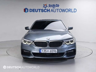 BMW 5 Series foto 4