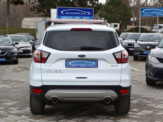 Ford Kuga foto 2