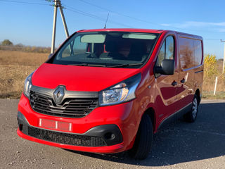 Dezmembrez Renault Trafic 3 2015 1.6dci foto 3