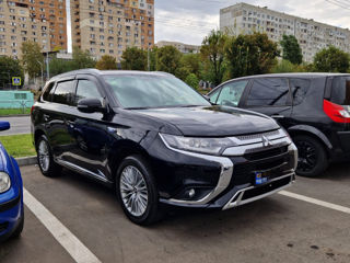 Mitsubishi Outlander foto 2