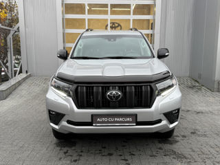 Toyota Land Cruiser Prado foto 2