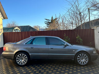 Audi A8 foto 4