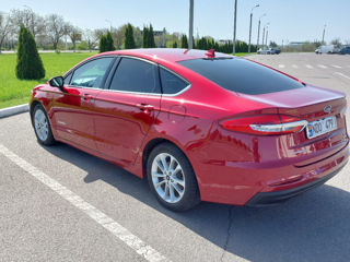 Ford Fusion foto 3