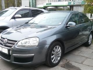 Volkswagen Jetta foto 8