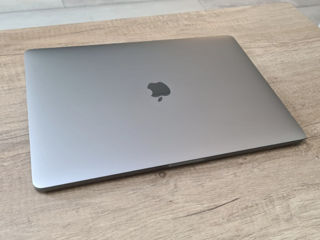 Macbook Pro 15 2017 (i7 8x 3.60Ghz, 32Gb, 256Gb, Radeon Pro 455 4Gb) фото 2