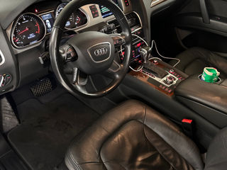 Audi Q7 foto 9