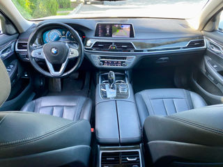 BMW 7 Series foto 6