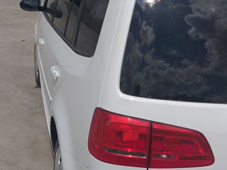 Volkswagen Touran foto 5