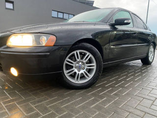 Volvo S60 foto 2