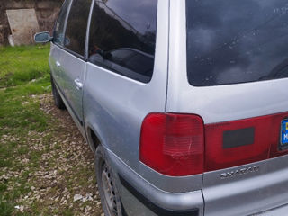 Volkswagen Sharan foto 2