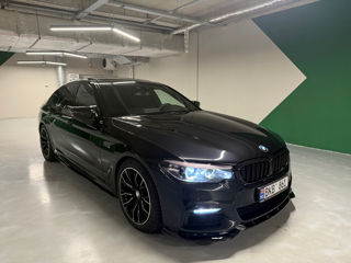 BMW 5 Series foto 7