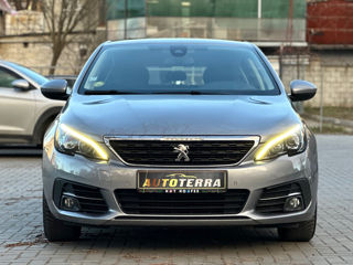 Peugeot 308 foto 2