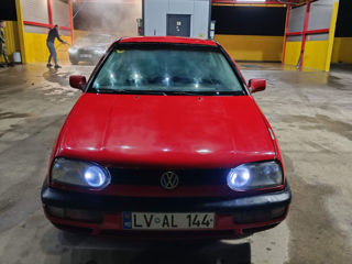 Volkswagen Golf foto 2