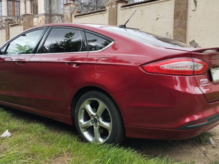 Ford Fusion foto 4