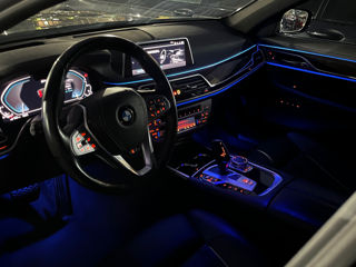 BMW 7 Series foto 5