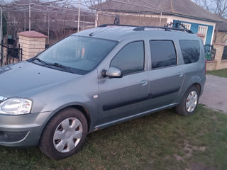 Dacia Logan foto 2